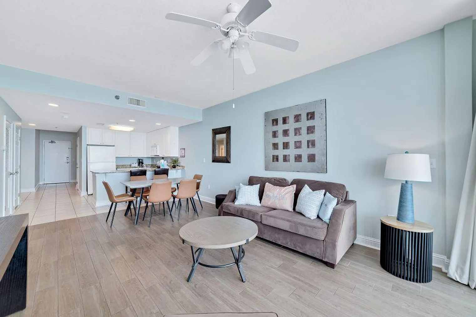 3 bed, 2.0 bath, 1097 sqft, $5,490 — Photo 1