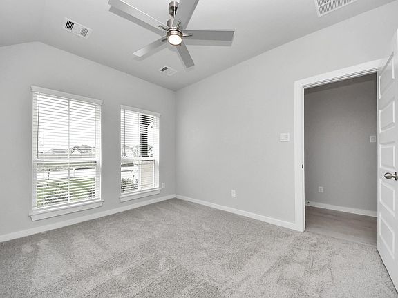 4th image of 11135 Tulip Ridge Trl