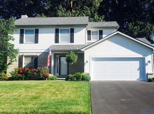 7134 Springfield Hills Dr S, Holland, OH 43528