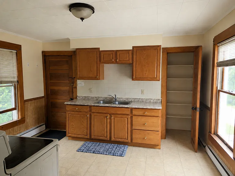 24 High St #2 — Photo 3