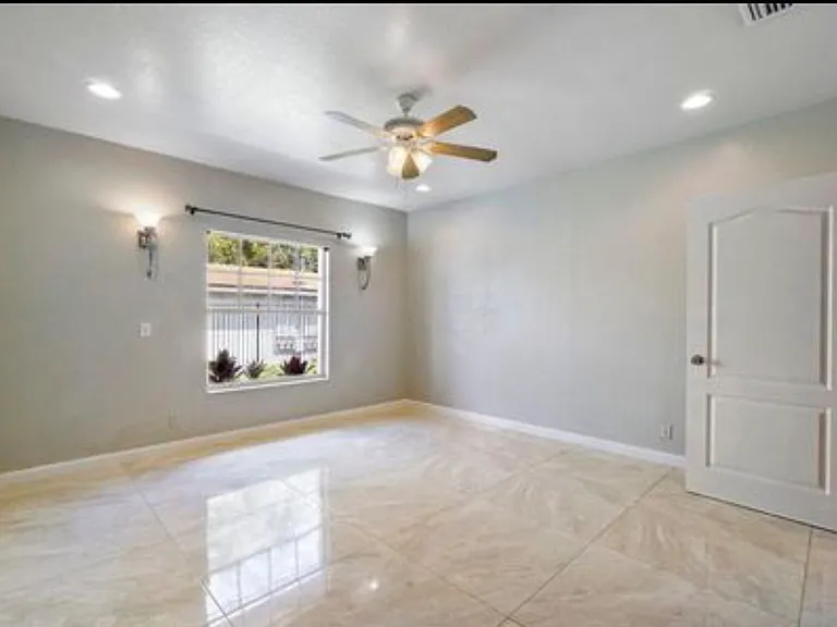 620 NW 6th Ave — Photo 17