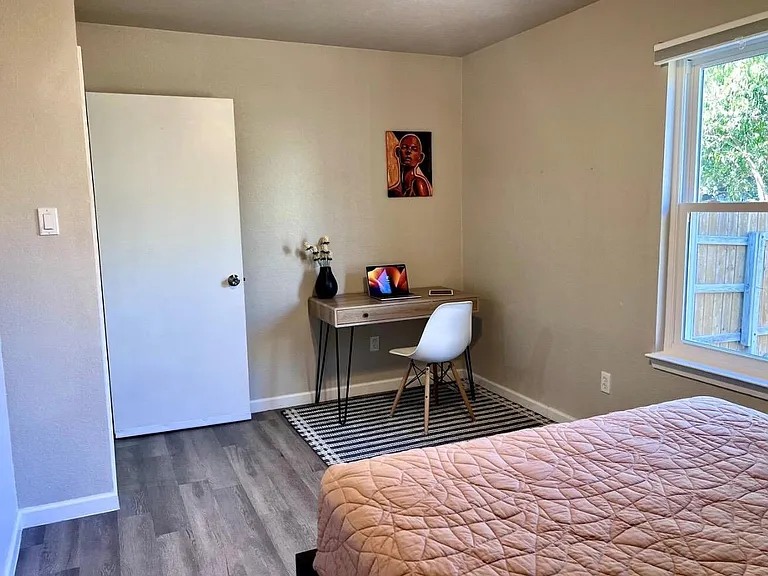 919 Hideaway Cir — Photo 11
