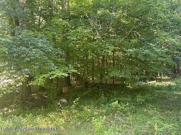 3rd image of 171 Woodland Drive