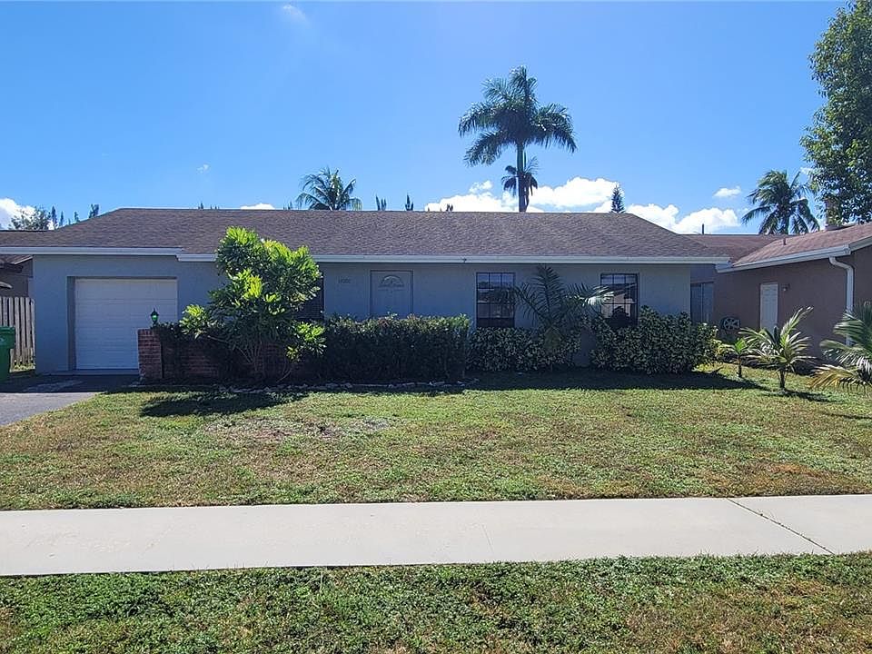 1st image of 11080 NW 21st St