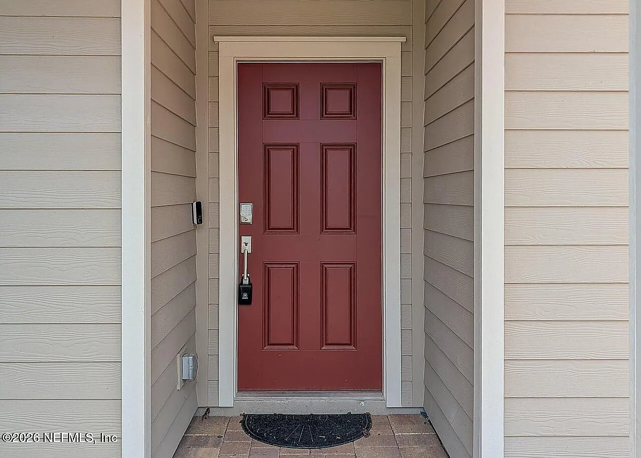 4 bed, 2.0 bath, 2126 sqft, $2,490 — Photo 4