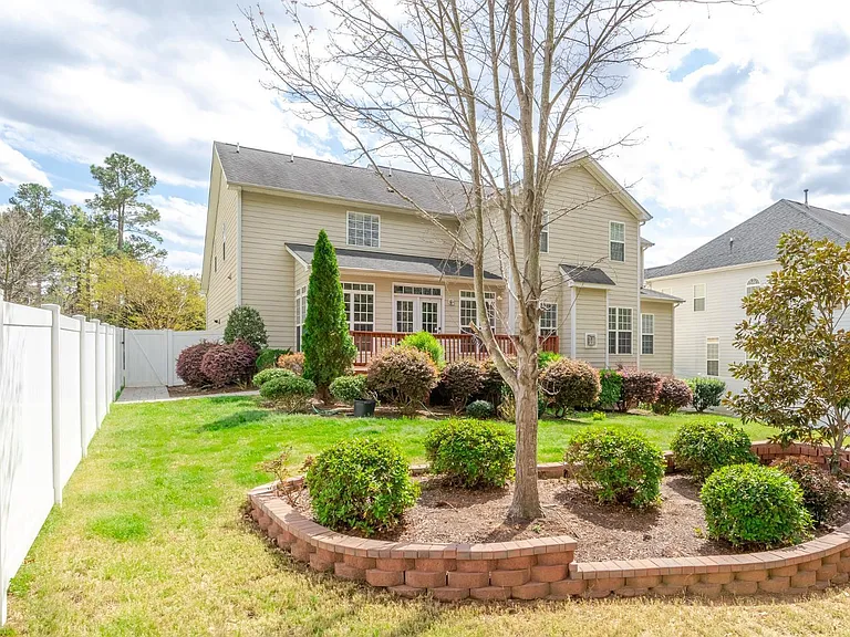 2041 Jadewood Dr — Photo 64