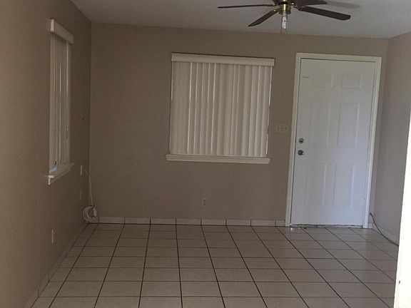 4th image of 4313 Royal Palm St