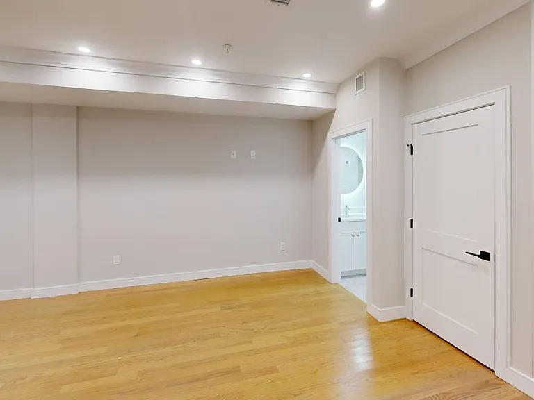 230 Tremont St — Photo 3