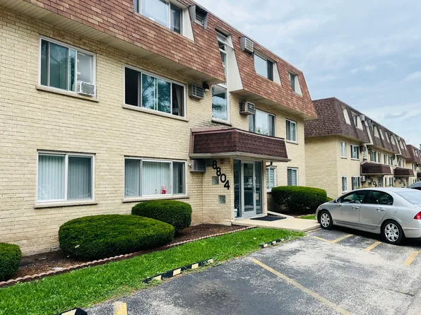 8804 Briar Ct APT 2A, Des Plaines, IL 60016