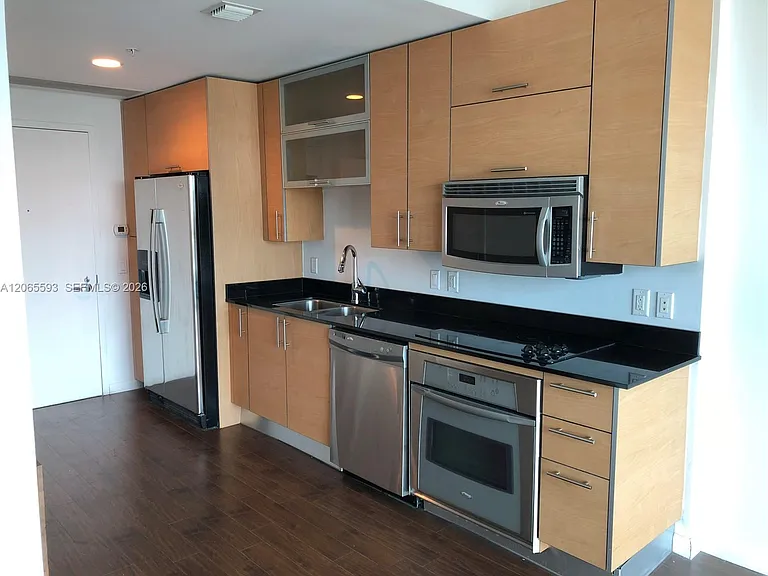 60 SW 13th St #2519 — Photo 1