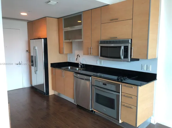 60 SW 13th St APT 2519, Miami, FL 33130