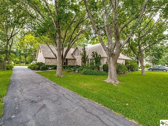 2nd image of 24 Fairview Dr