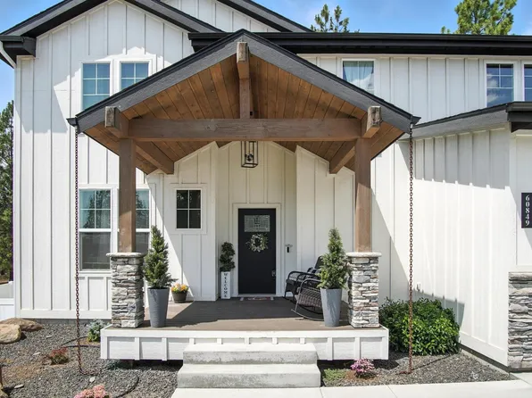 60849 Westview Dr, Nine Mile Falls, WA 99026