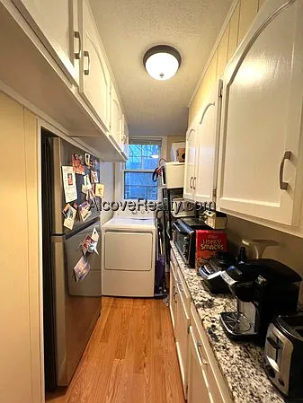 Cameron Ave — Photo 9