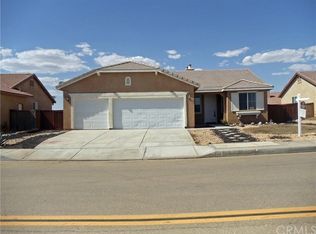 11536 Luna Rd, Victorville, CA 92392