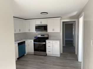 610 Killingly St FLOOR 2, Johnston, RI 02919