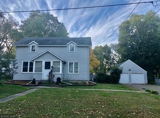 815 6th St NW, Faribault, MN 55021