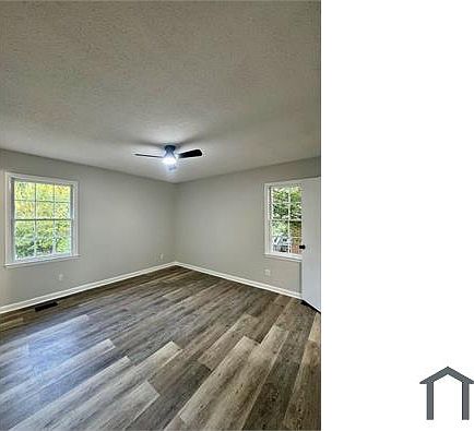 4th image of 5990 Lake Trail Dr