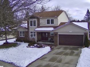 24754 Sarah Flynn Dr, Novi, MI