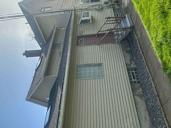 2nd image of 1815 W 47th St #1