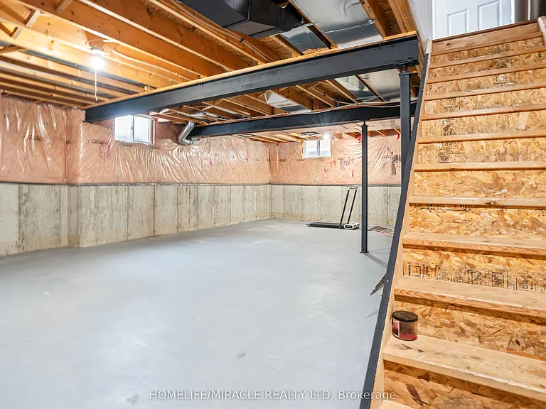 589 Sales Dr — Photo 38