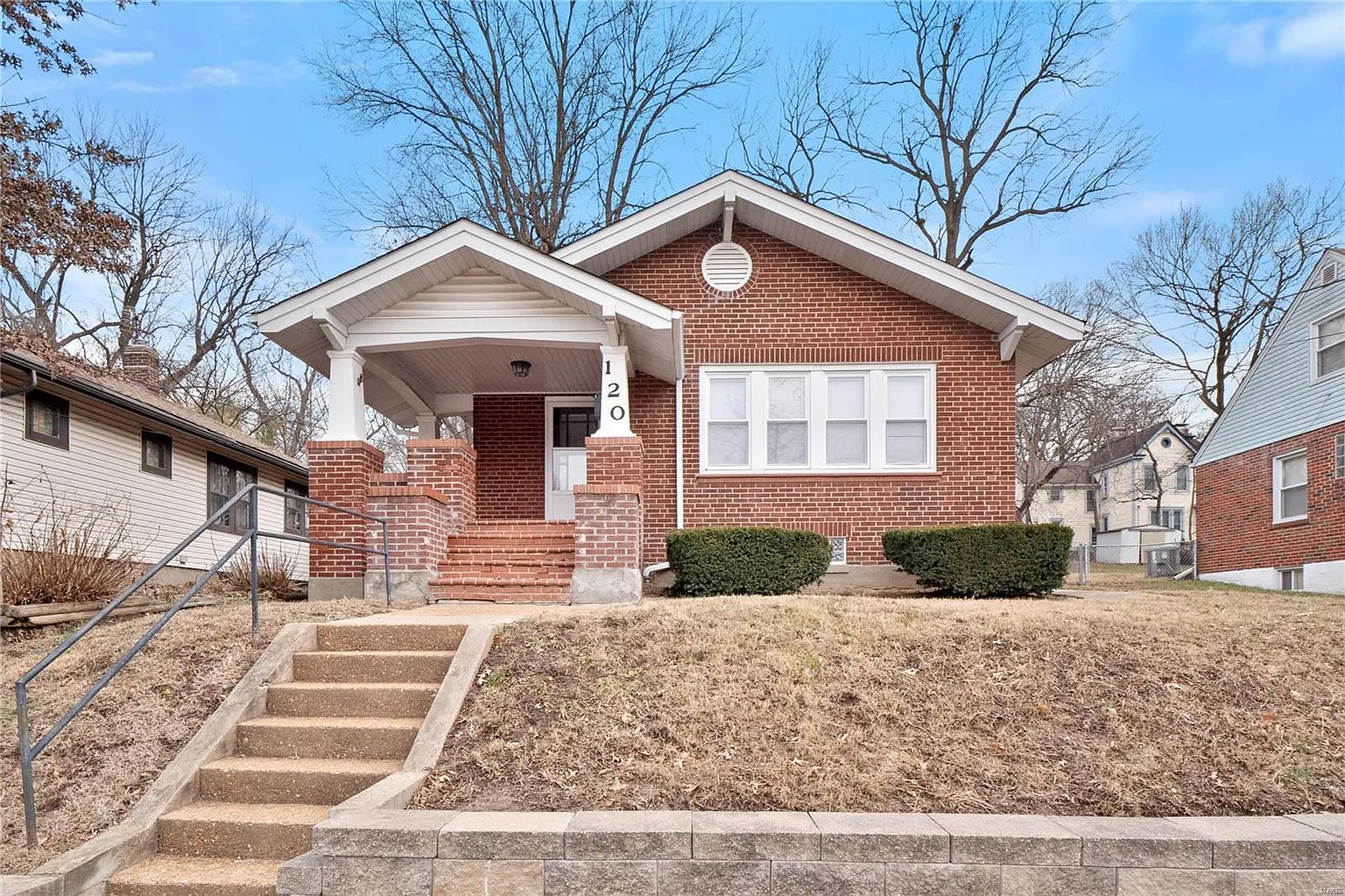 120 Adelle Ave photo 1