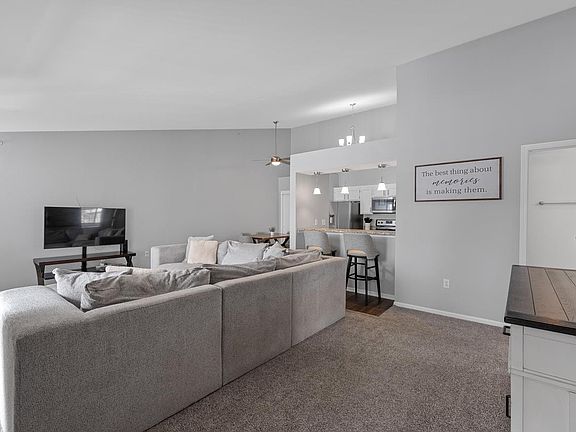 3rd image of 9374 West Loomis ROAD #4