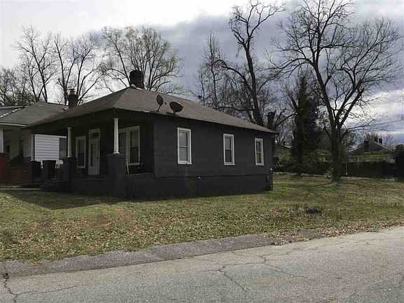 5th image of 228 Edwards Ave