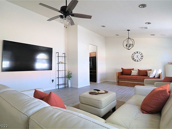 2nd image of 6523 Ansonia Ct