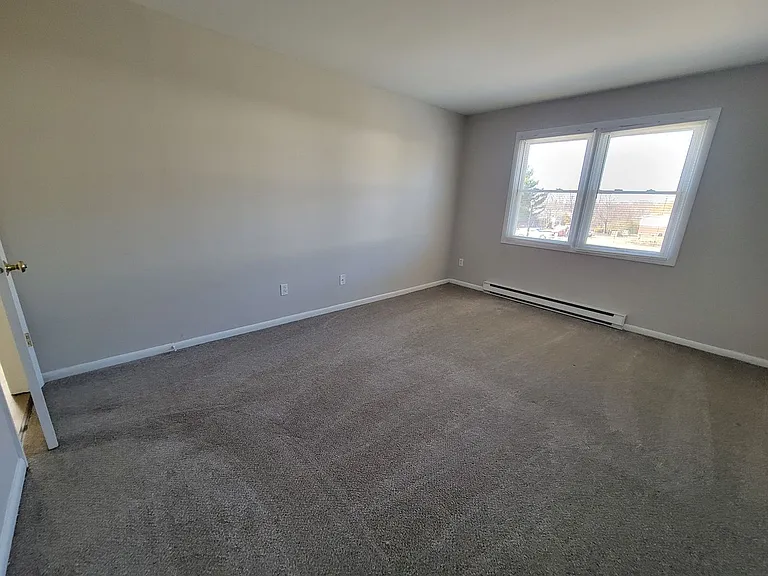 Country Gardens Apartments — Photo 48