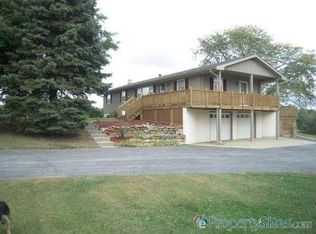 21112 259th St, Tonganoxie, KS 66086