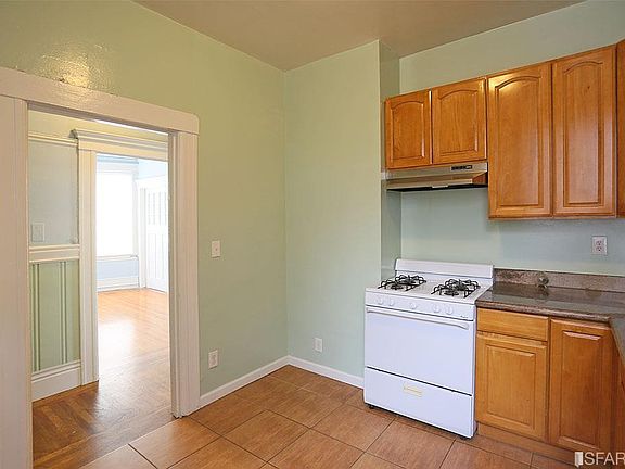 3rd image of 1478 California St #F