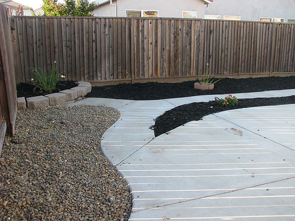 4th image of 5917 Livorno Way