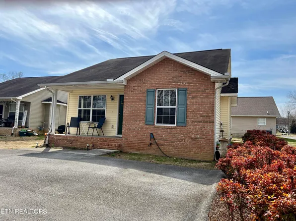 1733 Snapp Rd, Sevierville, TN 37862