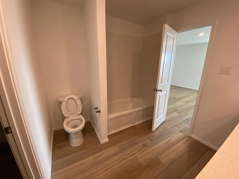 1609 River Crossing Dr — Photo 13