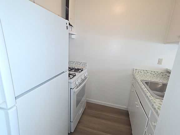 2nd image of 1026 Kains Ave #6