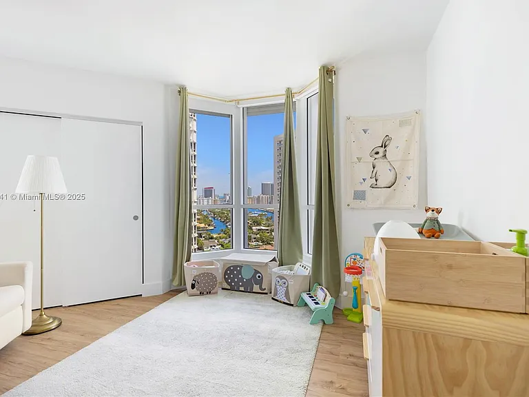 21055 Yacht Club Dr #2203 — Photo 20