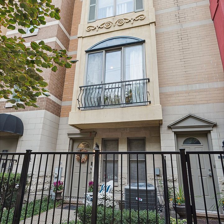 1st image of 523 N Peoria St