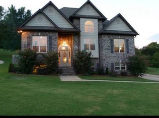 4001 Meadows Cir, Moody, AL 35004