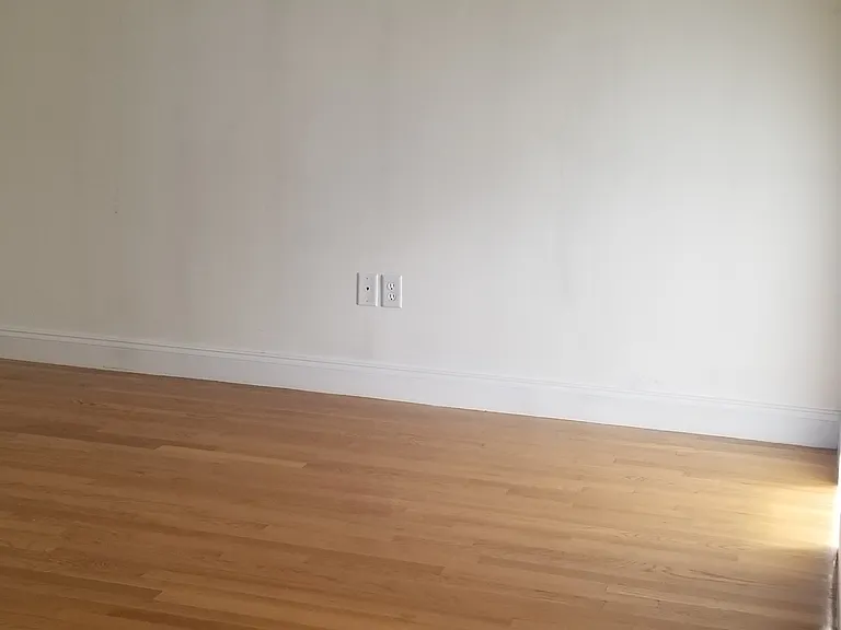 14 Forest Ave #2 — Photo 3