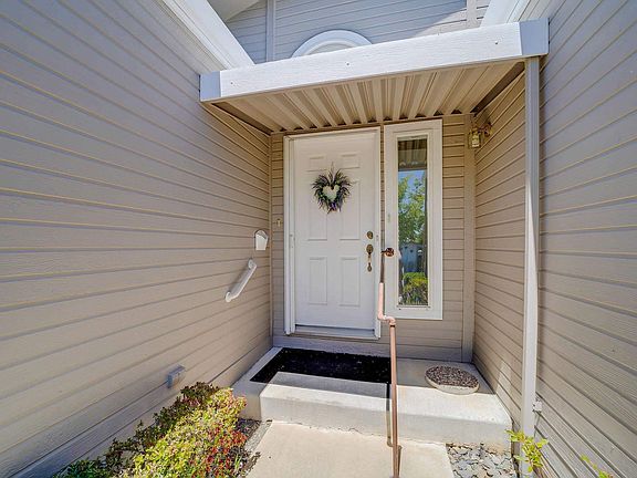 2nd image of 12720 Robinia Cir Space 38