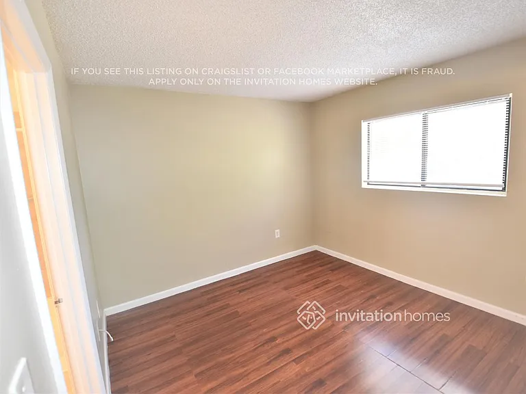 9489 Palm Cir N #9489 — Photo 9
