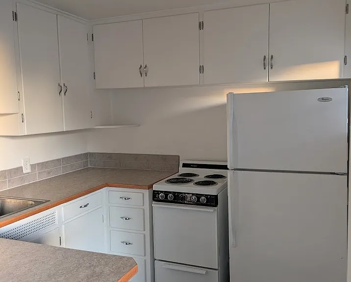 141 S Poplar St #0 — Photo 1