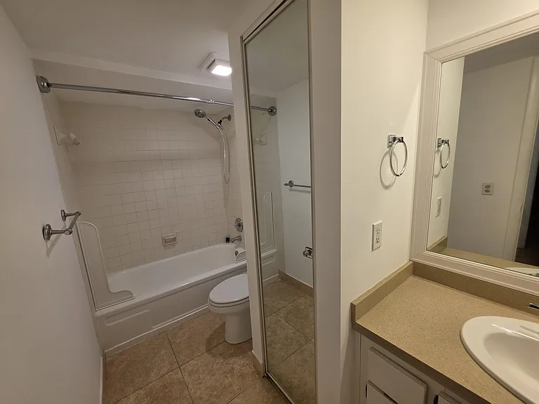 708 7th Ln — Photo 28