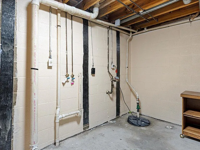 Laundry Hook up in Basement