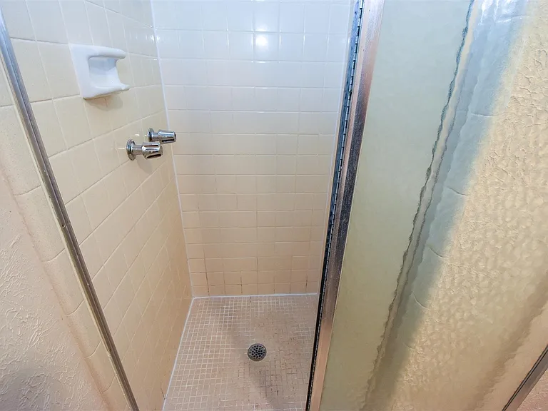 1524 Beaumont Rd — Photo 16