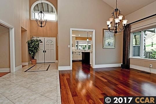 3rd image of 78 Oakridge Ct