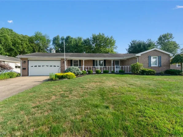 959 Dogwood Dr, Hubbard, OH 44425