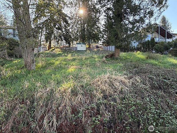 4th image of 10000 Steamboat Island Road NW