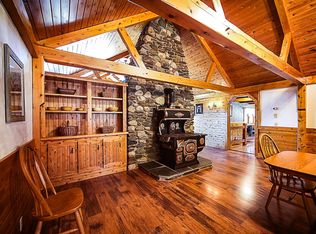 3042 Center Rd, Hardwick, VT 05843